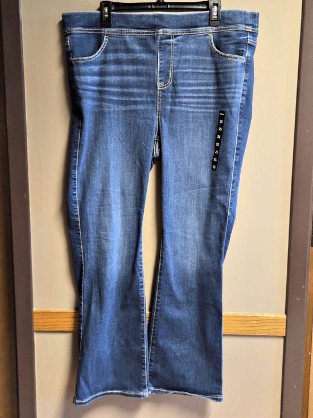 Torrid Lean Jean High-Rise Slim Boot Super Soft Jeans Blue Size 2 Short NWT
